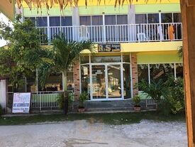 R&s Seaside Unit Accommodation Bar & Restaurant