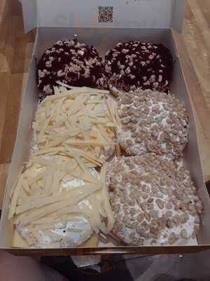 J.co Donuts & Coffee