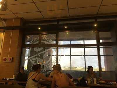 The Coffee Bean & Tea Leaf