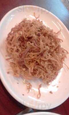 Tatang's Bonless Lechon