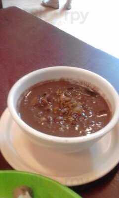 Tatang's Bonless Lechon