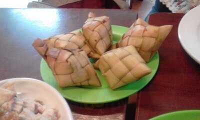 Tatang's Bonless Lechon