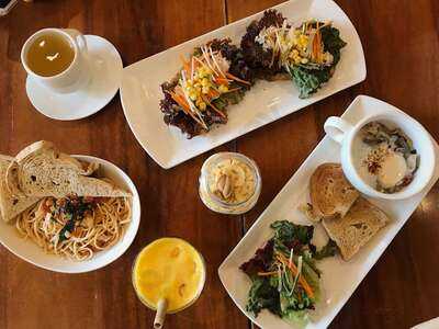 Yolk Coffee And Breakfast