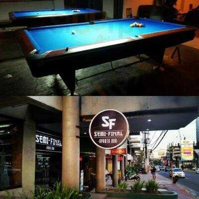 Semi-final Sports Bar