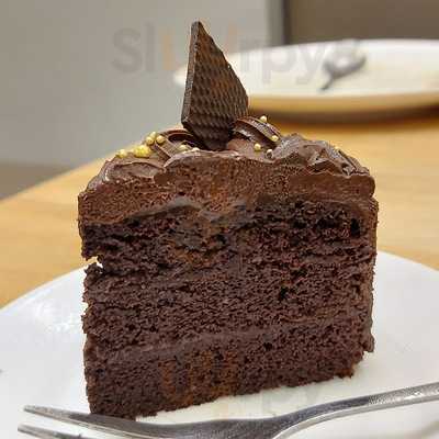 Vanille Cafe & Patisserie