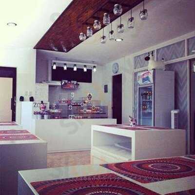 Zoet Cakes & Pastries