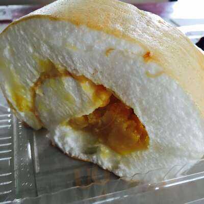 Yoyi's Pastries & Desserts