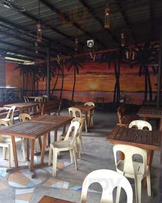 Koa Tree House Restobar