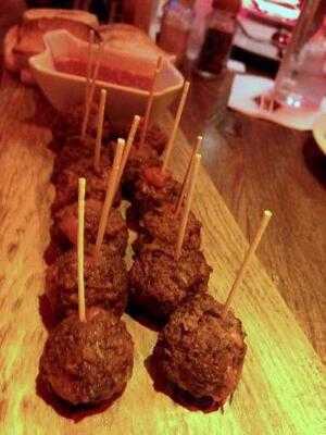 Andele Tapas Bar De Cebu