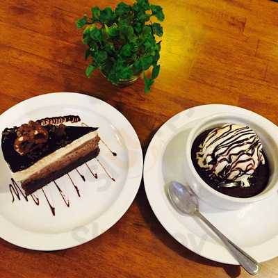 Tazza Cafe And Patisserie, Lahug