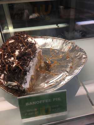 Leona Cakes & Pastries