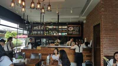 Brique Modern Kitchen