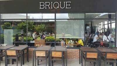 Brique Modern Kitchen