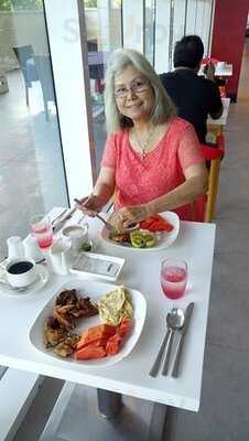 Park Inn Restaurant Bar & Grill