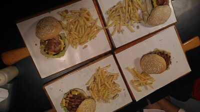 Red Corner Burger Cafe