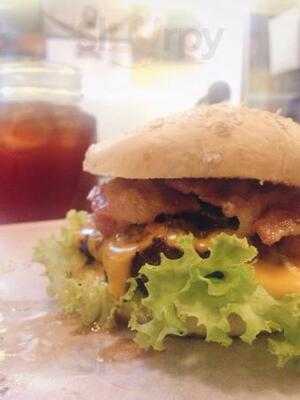 Red Corner Burger Cafe