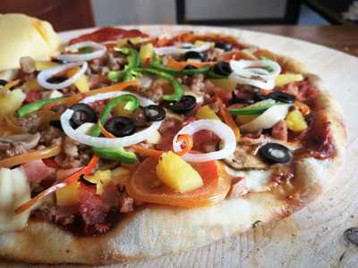 Big Bro Pizza & Diners