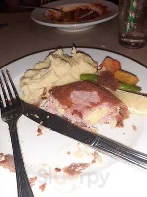 Swiss Deli, Matina Branch