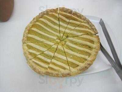 Cecil's Snack Inn And Bakeshop