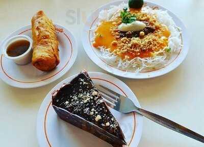 Cecil's Snack Inn And Bakeshop