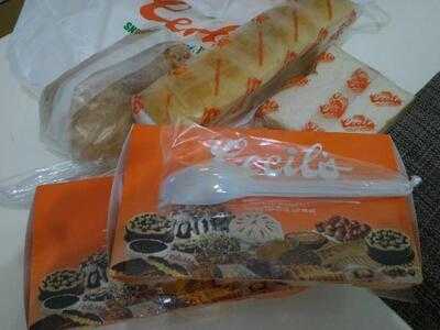 Cecil's Snack Inn And Bakeshop