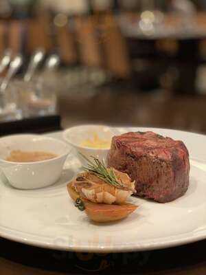 Raging Bull Chophouse And Bar