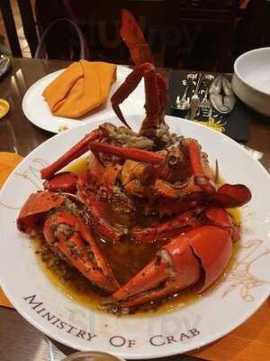 Ministry Of Crab, Manila
