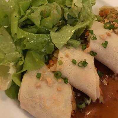 Ministry Of Crab, Manila