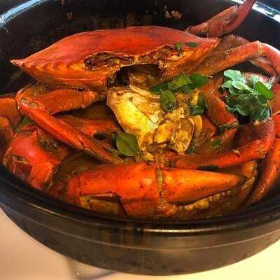 Ministry Of Crab, Manila