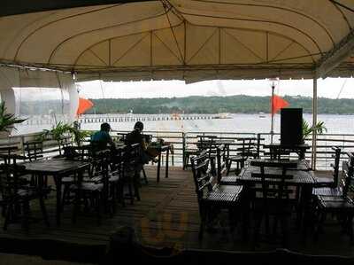 Garden By The Bay Floating Seafoods Restaurant
