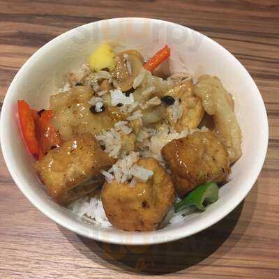 Binondo Wok By Classic Savory