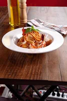 26th Street Bistro By The Coffee Bean & Tea Leaf