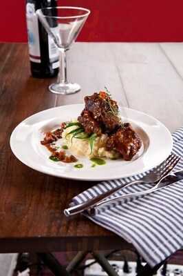 26th Street Bistro By The Coffee Bean & Tea Leaf