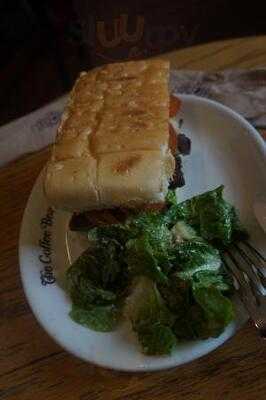 The Coffee Bean & Tea Leaf