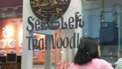 Sen Lek Thai Noodle - Moa Complex