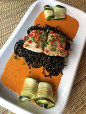 Larry's Cafe And Bar