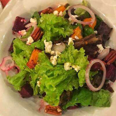 Larry's Cafe And Bar