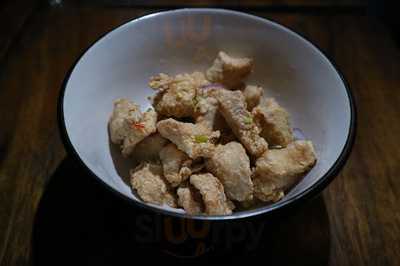 Alamat Filipino Pub & Deli