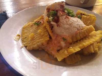 Alamat Filipino Pub & Deli