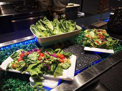 Tong Yang Plus, Wmall Macapagal