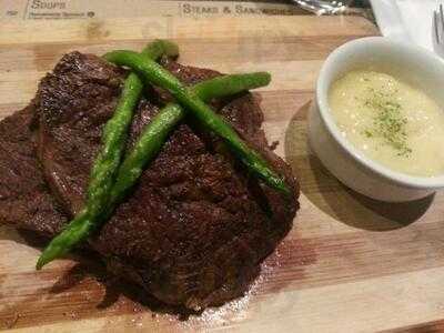 Pablo's Pub And Restaurant