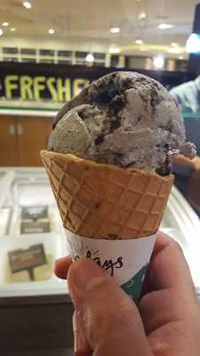 Merry Moo Artisan Ice Cream