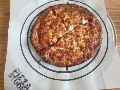 Pizza Studio