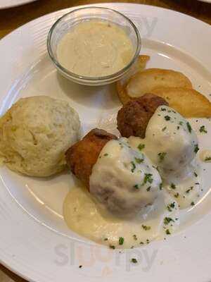 Conti's Bakeshop And Restaurant