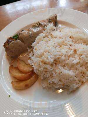 Conti's Bakeshop And Restaurant