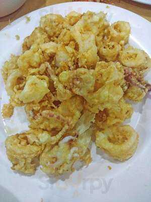 Aling Tonya's Seafood Palutuan