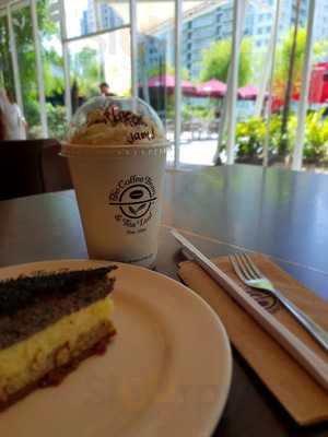 Coffee Bean & Tea Leaf