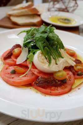 Trattoria La Piazzetta