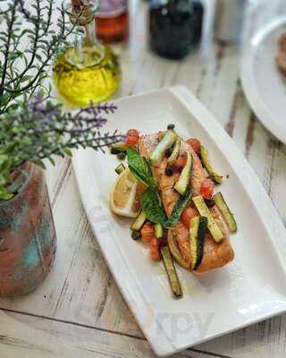 Trattoria La Piazzetta