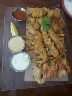 T.g.i. Friday's Eastwood